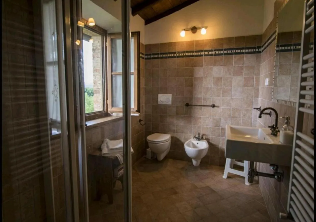 Casetta Della Pina Monticiano Farm stay